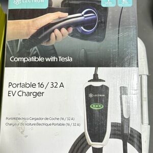 Lectron Portable EV Charger 16/32 A